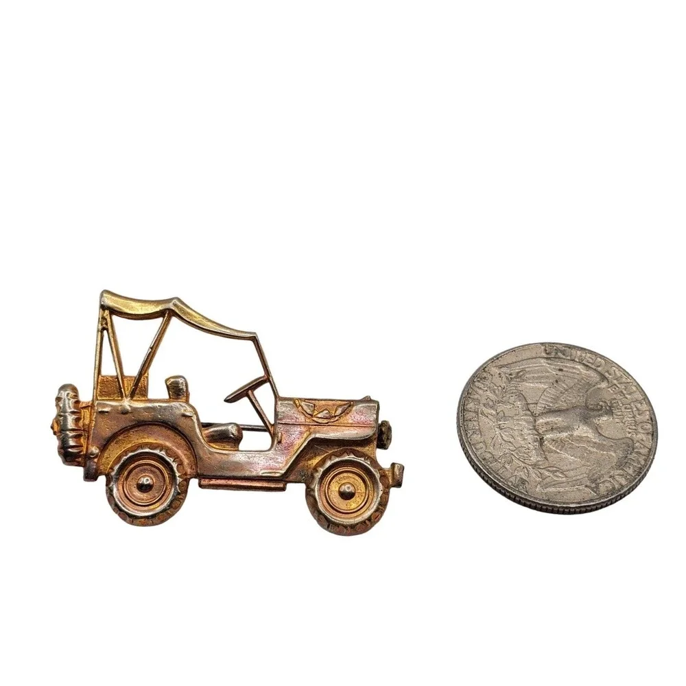Willys‎ Jeep Pin Brooch Gold Tone Military Vehicle Trombone Clasp Vintage Brooch